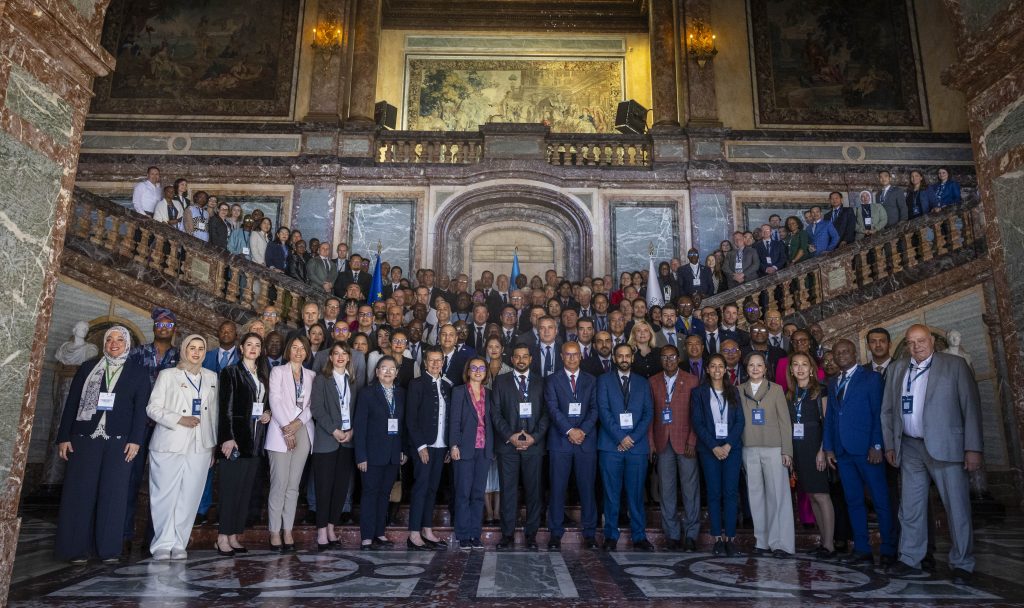 Family picture taken at the Egmont Palace in Brussels during the anniversary meeting of the EU CBRN Centres of Excellence Initiative (14-15 May 2025).  © Bernal Revert for the EU