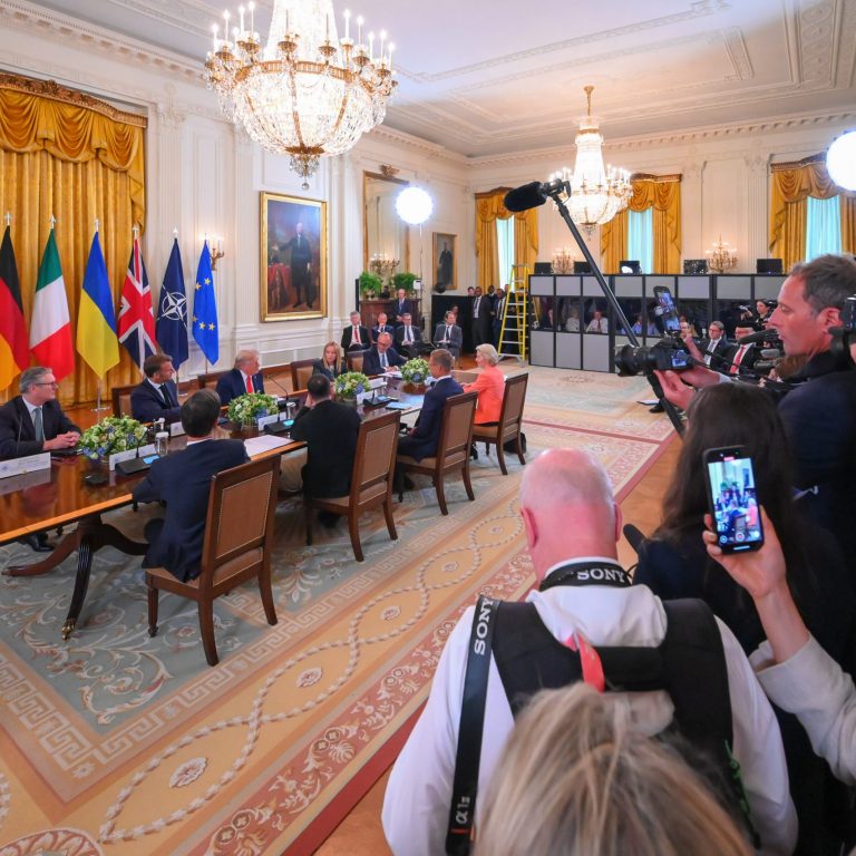 Meeting between US President Donald Trump, Ukrainian President Volodymyr Zelensk, and EU and NATO leaders at the White House in Washington on 18 August 2025, days after Trump met with Russian President Vladimir Putin in Anchorage, Alaska © European Union, 2025 Meeting between US President Donald Trump, Ukrainian President Volodymyr Zelensk, and EU and NATO leaders at the White House in Washington on 18 August 2025, days after Trump met with Russian President Vladimir Putin in Anchorage, Alaska © European Union, 2025