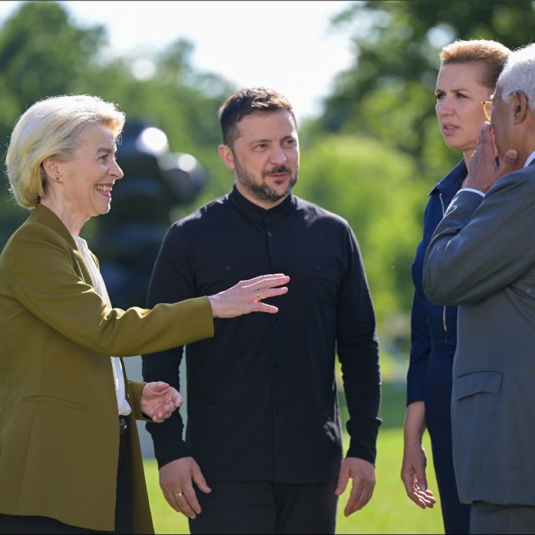 From left to right: EU Commission President Ursula von der Leyen, Ukraine’s President Volodymyr Zelenskyy, Danish Prime Minister Mette Frederiksen, and European Council President António Costa in Copenhagen on the occasion of the opening of the Danish EU Presidency, 3 July 2025. © European Union, 2025, CC BY 4.0