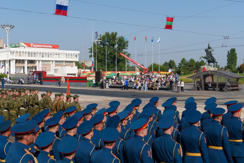 Provocative parade in the separatist region of Transnistria, celebrating the 35th anniversary of Transnistria’s ‶independence″, Tiraspol, 2 September 2025 © Shutterstock/s_oleg